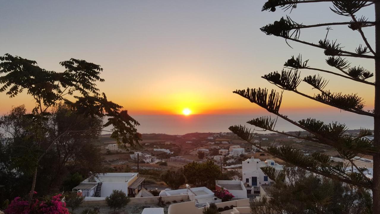 Euphoria Suites & Deluxe Studios Φηρά Εξωτερικό φωτογραφία