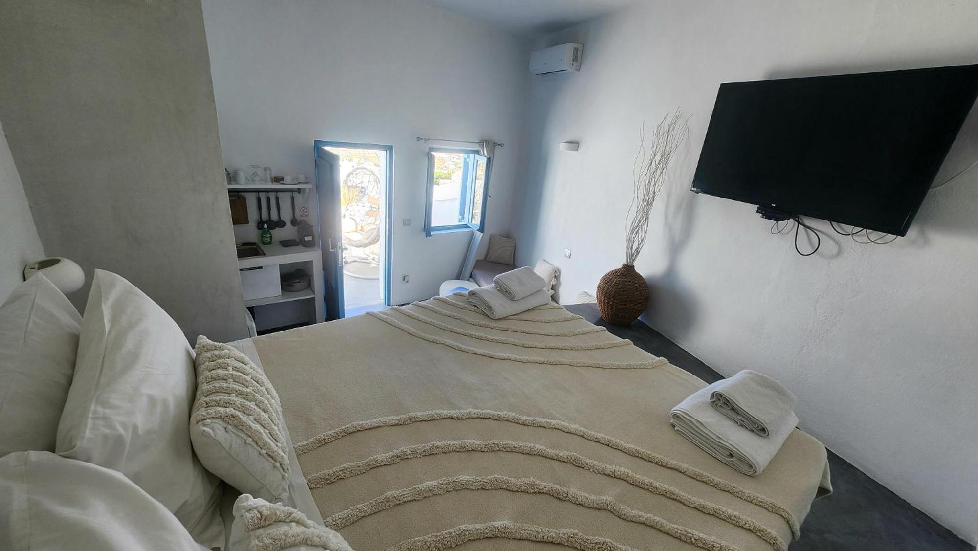 Euphoria Suites & Deluxe Studios Φηρά Εξωτερικό φωτογραφία