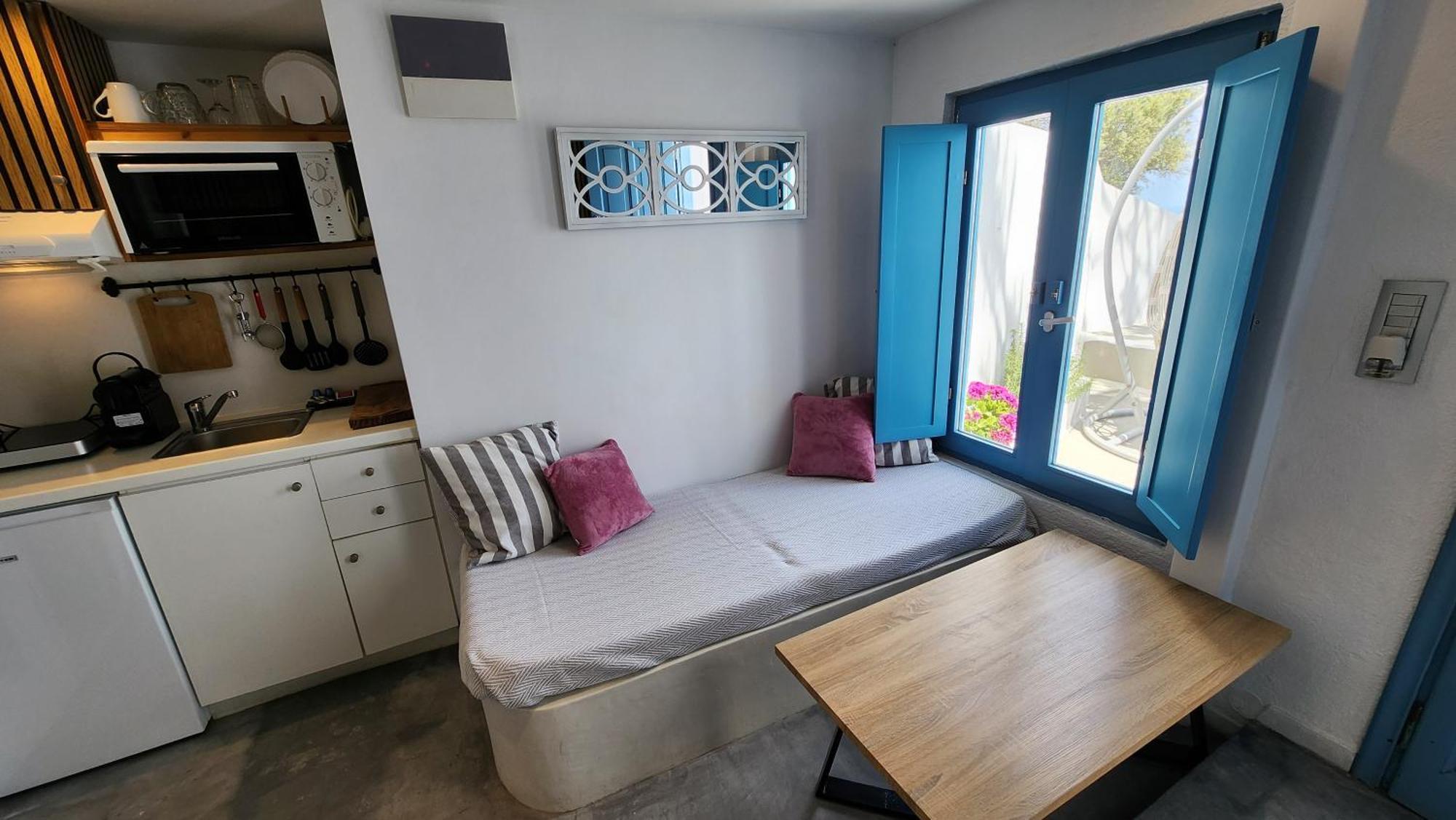 Euphoria Suites & Deluxe Studios Φηρά Εξωτερικό φωτογραφία