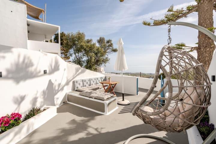 Euphoria Suites & Deluxe Studios Φηρά Εξωτερικό φωτογραφία