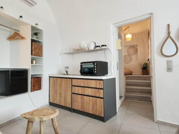 Euphoria Suites & Deluxe Studios Φηρά Εξωτερικό φωτογραφία